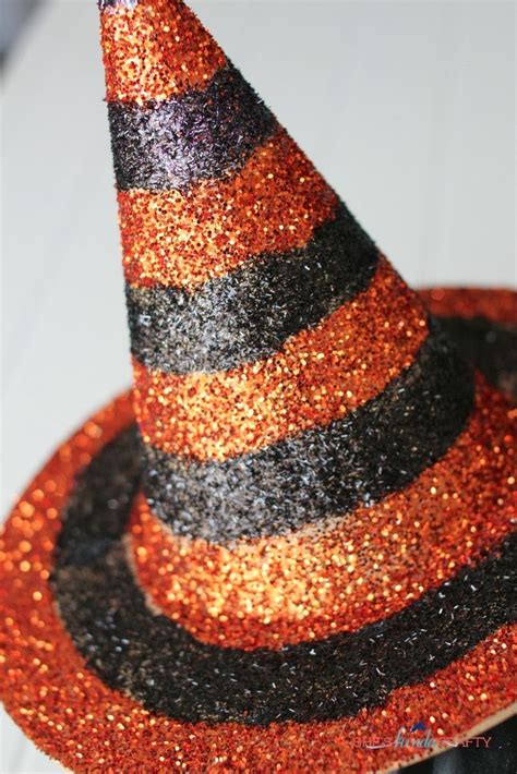 Spark up your Halloween with a glitter witch hat